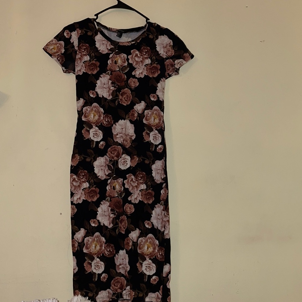 Floral tight black dress
